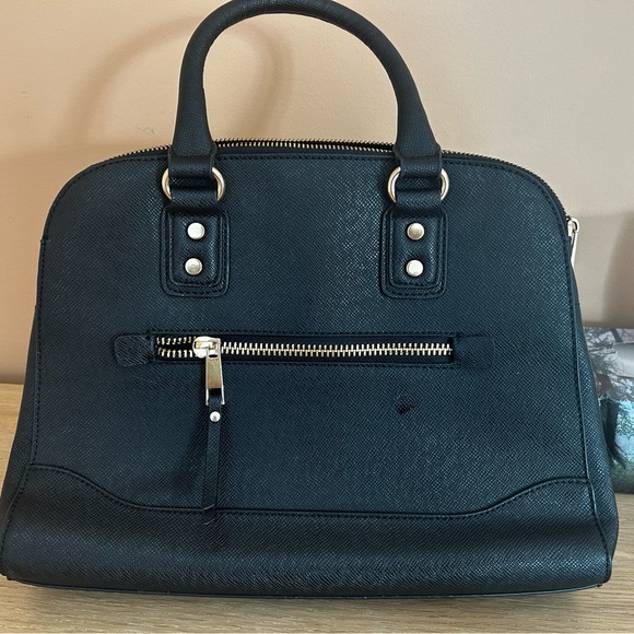 Like new Aldo black hand bag with lots of space, for work or formal outings. - Picture 4 of 6